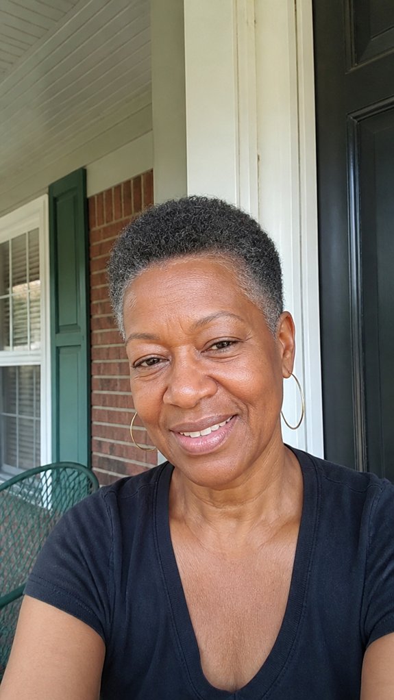 low maintenance textured short hairstyle